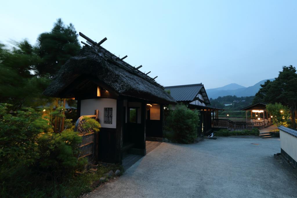 南阿苏村 Tawarayama Onsen Ryokan Minawa酒店 外观 照片